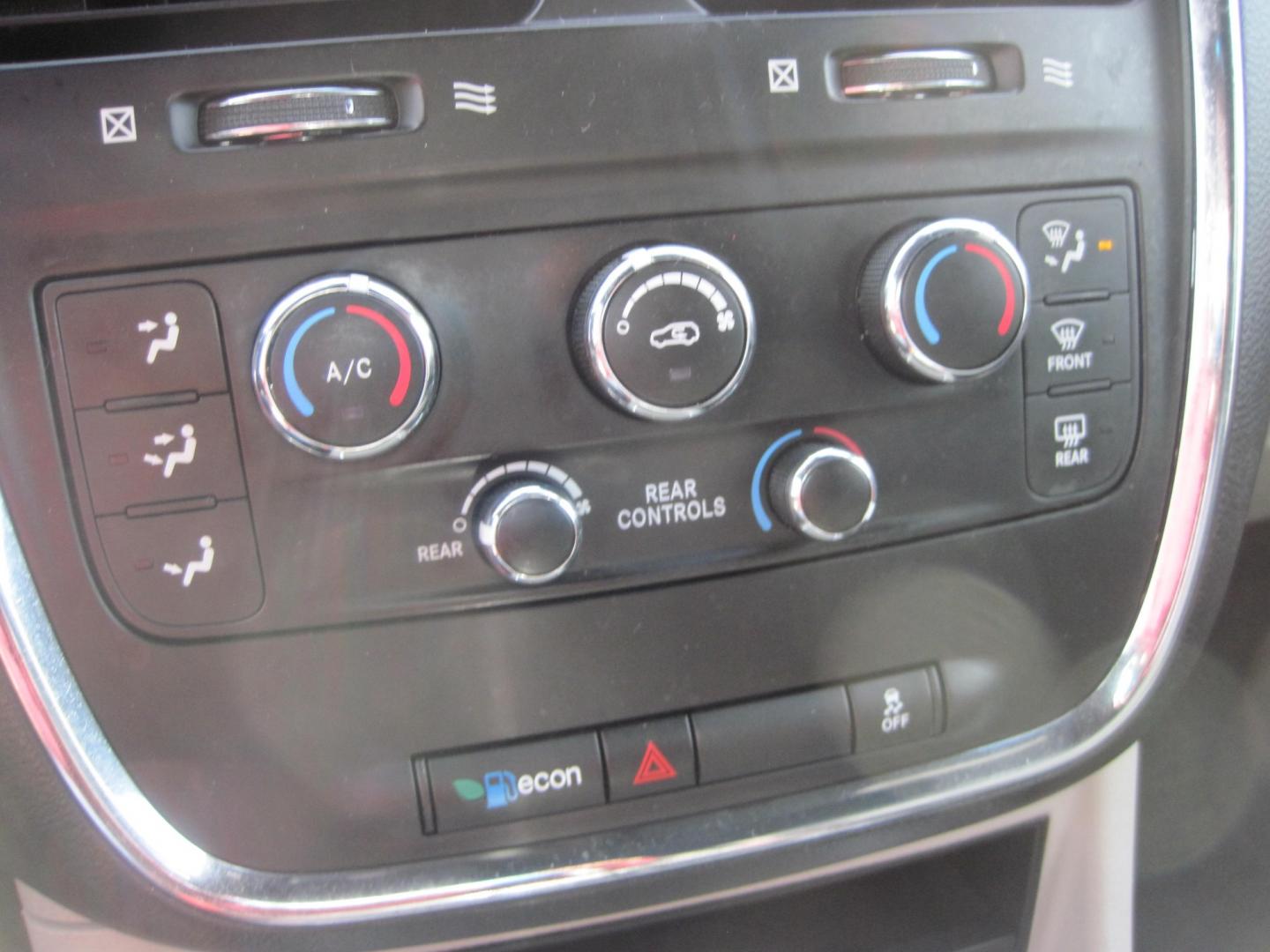 2019 silver /black Dodge Grand Caravan SXT (2C4RDGCG8KR) , located at 9530 Old Seward Highway, Anchorage, AK, 99515, (907) 349-3343, 61.134140, -149.865570 - Photo#18